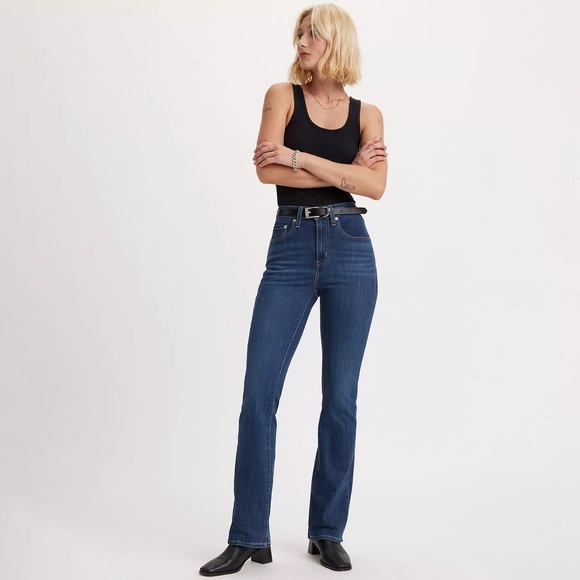 Levi’s Boot Cut - Picture 7 of 7